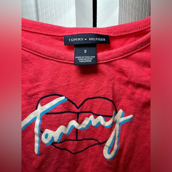 Tommy Hilfiger - Girls Kids Red Sleeveless Tank Logo Top Basic Casual Shirt - Picture 3 of 3